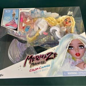 Mermaze Mermaidz™ Winter Waves Gwen™ Mermaid Fashion Doll with Multicolor